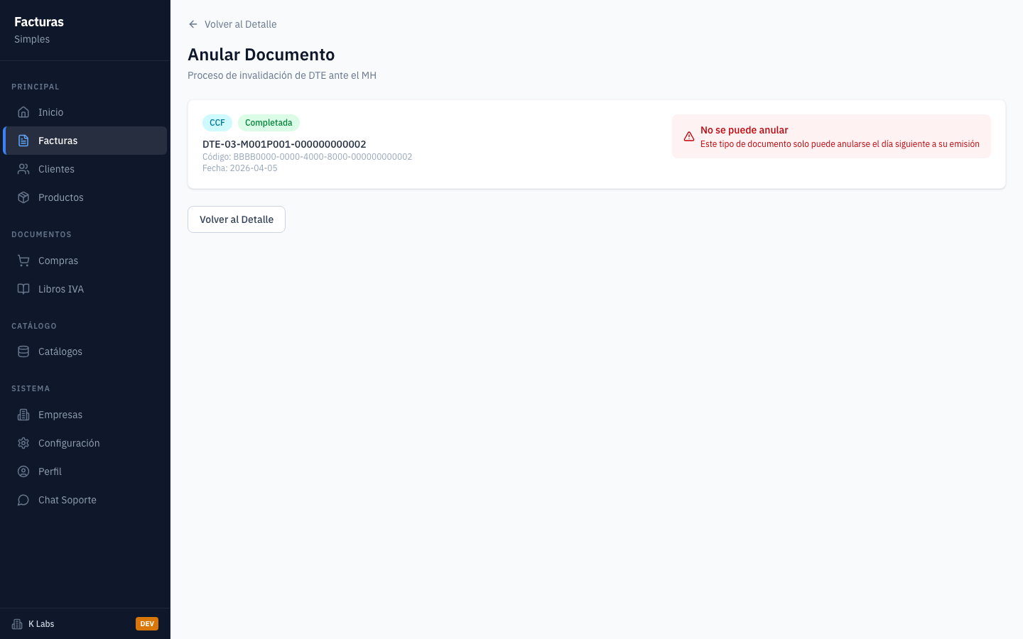 Abra el detalle de la factura que desea invalidar desde la lista de Facturas.
